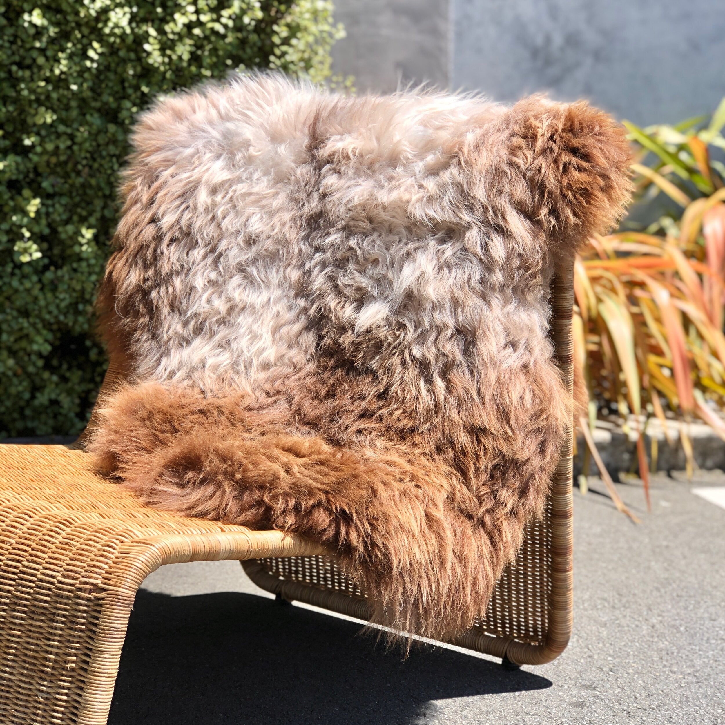 Vintage online New Zealand Sheepskin pelt